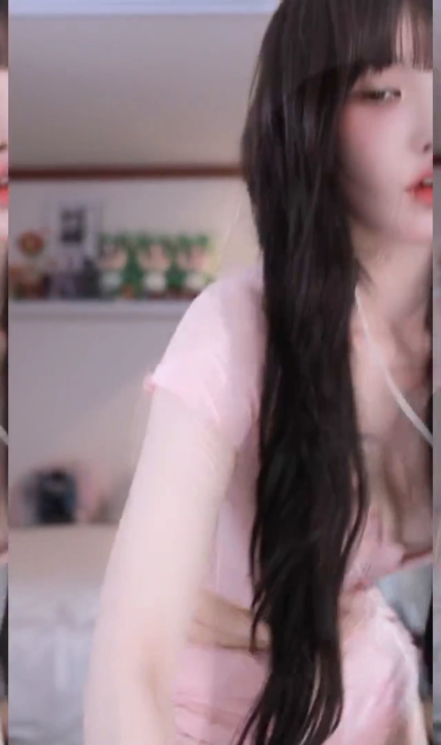 숲 복귀한 F컵 여캠 겨우디 엉태