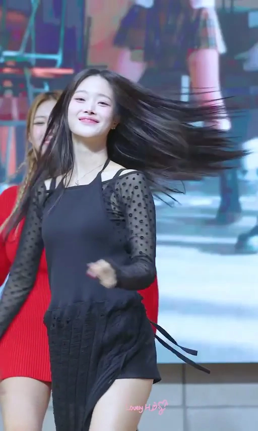 핫팬츠 뒤태에서 터진 하이키 서이 엉밑살